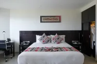 Ramada Suites by Wyndham Wailoaloa Beach Fiji - balcony