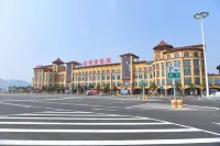 Qingguan Hotel Отели рядом со станцией Luohuangdong Railway Station