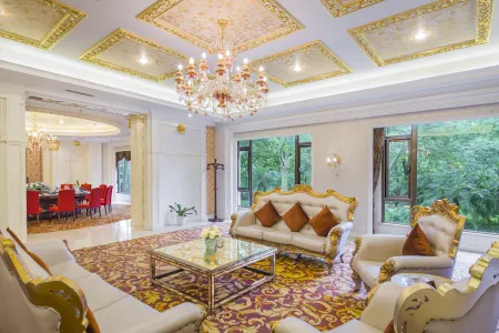 Zhaoqing Senlan Yunhai Hotel