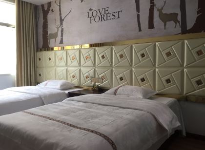 Jiange Qinyuan Business Hotel