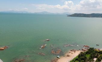 Dream Trip Holiday Apartment (Huizhou Seaside Ten-mile Silver Beach)