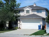 Brother Li Homestay Hotels in Calgary
