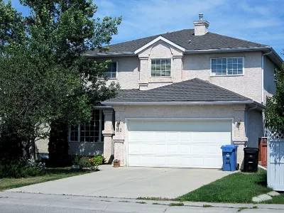 Brother Li Homestay Hotels in Rocky View County