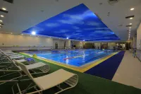 Urumqi Mingyuan New Era Hotel (Meimei MM2 Shopping Center Autonomous Region Museum) - Pools