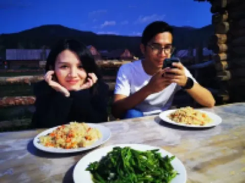 喀納斯湖濱山莊（老村店） 酒店