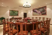 chayuan affordable luxury hotel - مطابخ