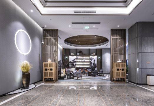 1. 미후드 레스티 ..