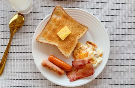 ShiYue•Yiting Hotel (Chengdu Century City New International Convention and Exhibition Center) Отели рядом с достопримечательностью «Tiexiang Temple»