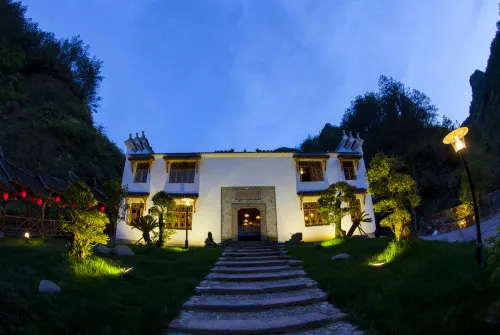 Lishui Cenzhuang Hoteles en Lishui