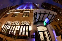 Holiday Inn Express Chicago - Magnificent Mile