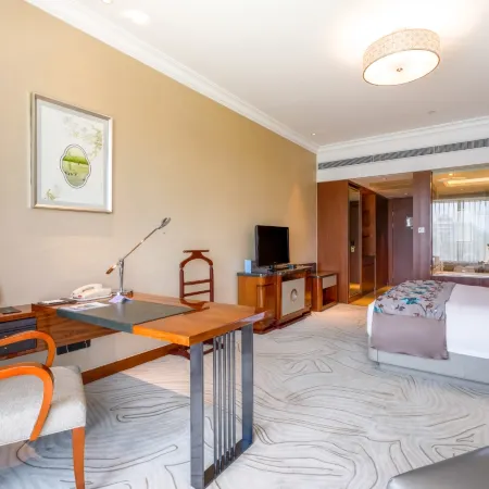 Sofitel Hangzhou Westlake Отели рядом с достопримечательностью «Озеро Сиху»