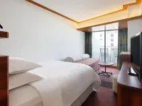 เชอราตัน โอกินาวา ซันมารินา รีสอร์ต โรงแรมในออนนะ
