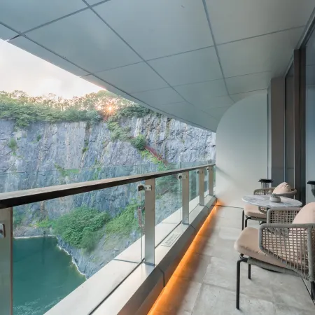 InterContinental Hotels Shanghai Wonderland by IHG