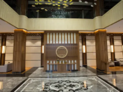 Shengyue Business Hotel Hotels in Jalaid Banner