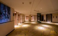 Starway Hotel