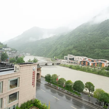 Panda Hometown Hotel