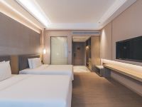深圳西丽创新谷亚朵酒店 - 几木双床房
