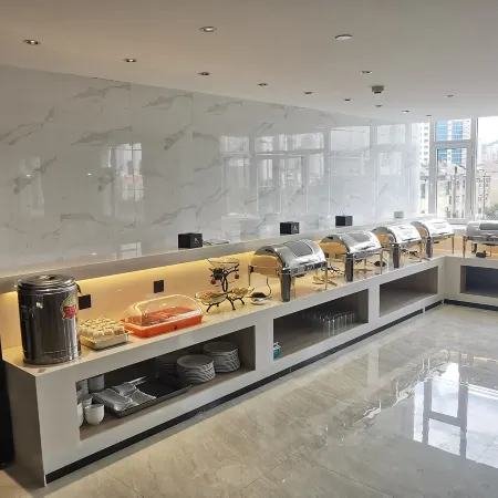 H Hotel (Xining Central Plaza)