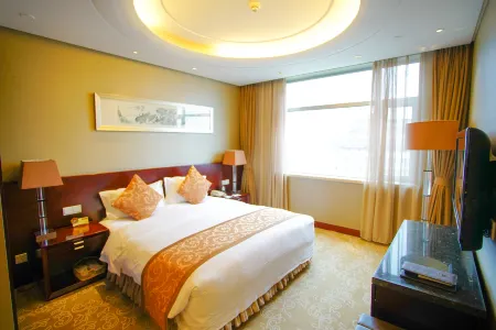 Grand Soluxe International Hotel Отели рядом со станцией Xi'an Railway Station