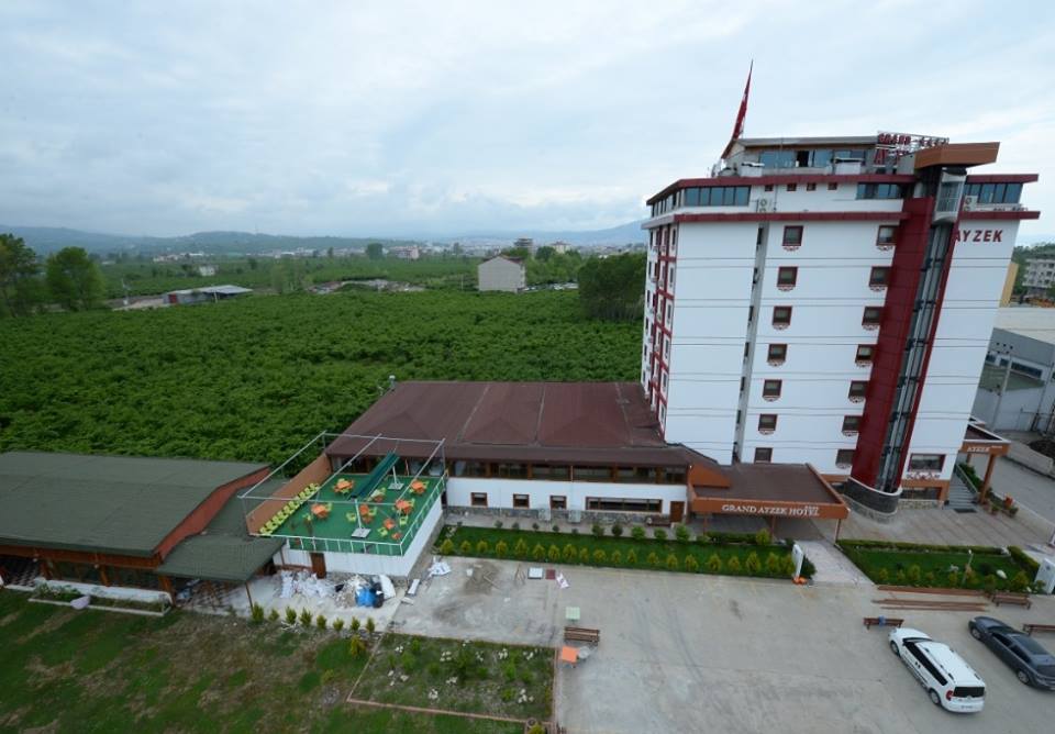 Grand Ayzek Hotel