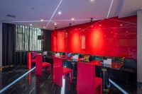 X Art Hotel - Baarit