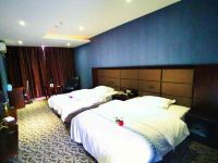 阿富尔连锁酒店(长宁假日店) - 轻奢品质双床房