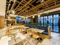Suning Yayue Hotel (Nanjing Xianlin University Town Xuzhuang Software Park) Hotels near Qi Xia