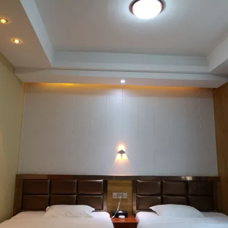 Sanhe Holiday Inn