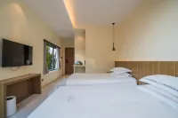Ling Li Mu Li Holiday Hotel - Inns