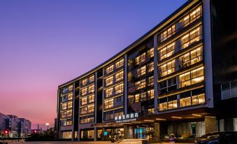 Yitel Hotel