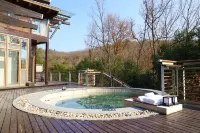 Tangshan Hot Spring Cultural Center