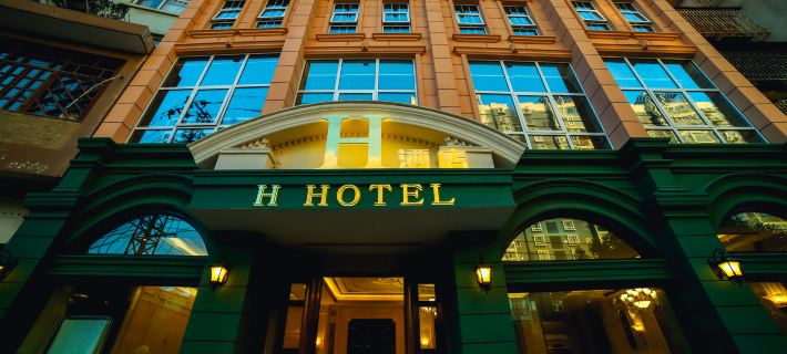 H Hotel Ξενοδοχεία στην πόλη Γιούσι