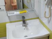 7天连锁酒店(郴州生源广场店) - 自主双床房