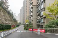 A dream B & B (Evergrande Dijing store, Yichang Canal Park)