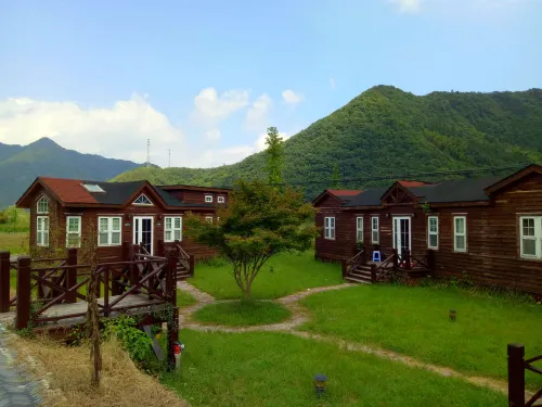 Sunflower Resort Hotel Hotels in Shitai