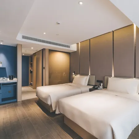 Atour Hotel  Huzhou Dongwu Yintai South Street