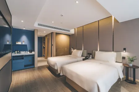 Atour Hotel  Huzhou Dongwu Yintai South Street