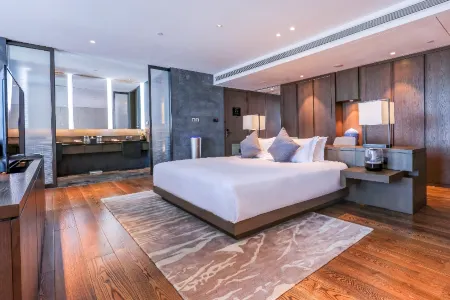 Maple Leaf Village Hot Spring Resort Отели рядом с достопримечательностью «Heilongjiang Infotech Profession College (Xueyuan Road)»