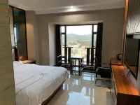 Gold Coast Hotel