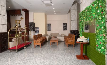 H Plus Hotel Yangon - Housity