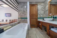 Pilgrimage Village Resort & Spa - Balkoner