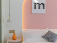 济南奈斯精品公寓 - 粉色系温馨巨幕双床房
