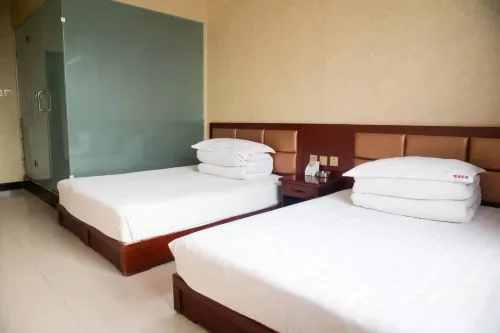 Huadian Yindu Hotel - parking