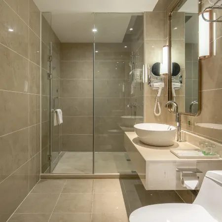 Vienna International Hotel (Xishui Xiwangcheng Times Plaza)
