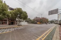 Zhouzhuang Reclusive Lakeside Inn Hotels near South Lake