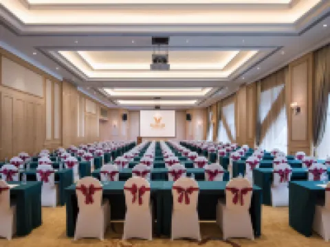 Vienna International Hotel Hotéis em Pingjiang