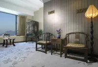 Lan Kwai Fong Hotel @ Kau U Fong - balcony