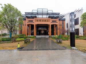 Wanzai Shanshui Yinbin Hotel