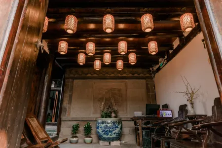 HUAQIANZUIHOTEL Отели в г. Ланьчжон