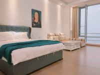 珠海枫雨莲城国际公寓 - 舒适大床房